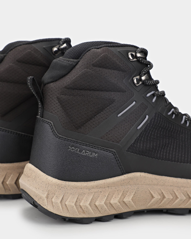 Botas de hombre Larum Alistar negras 462501-010