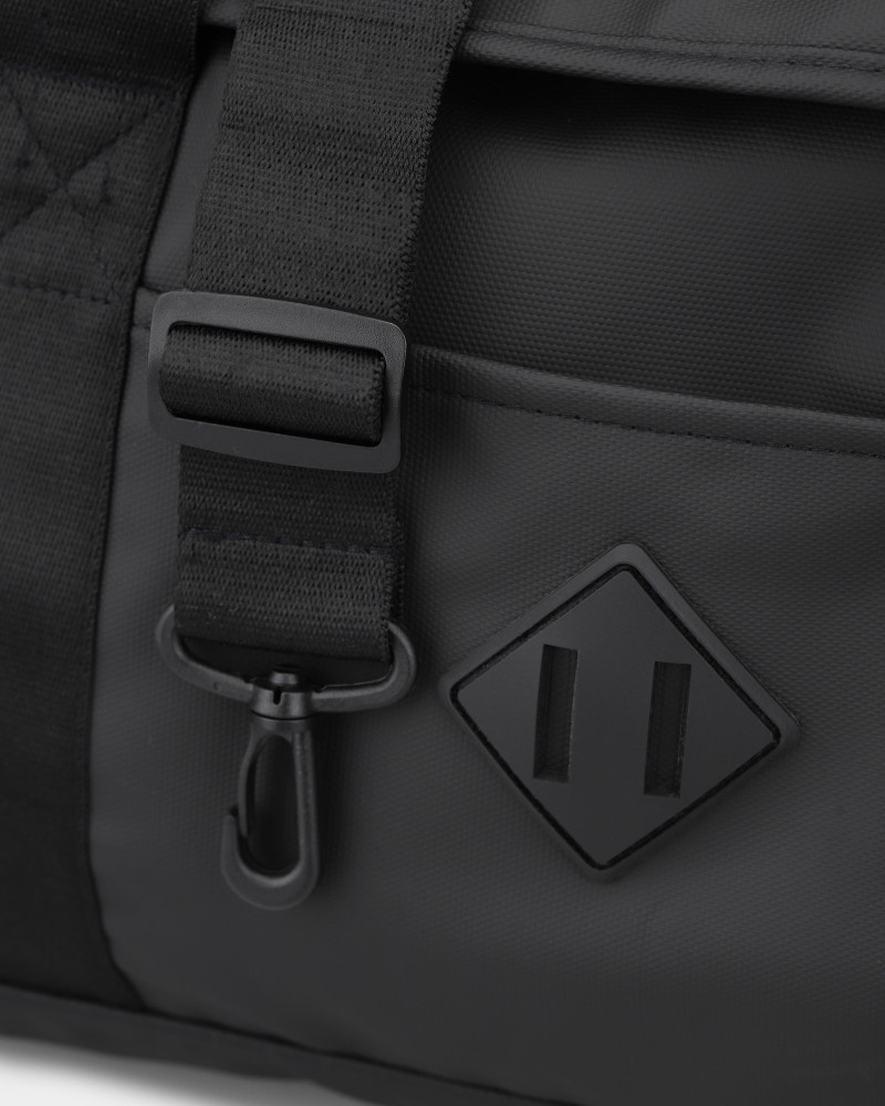 Bag Larum Duffle black 212509-010