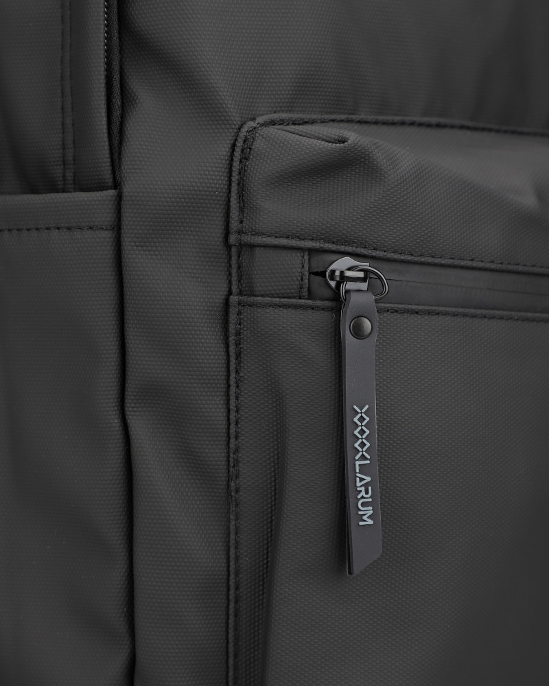 Mochila Larum Luminous negro 212512-010