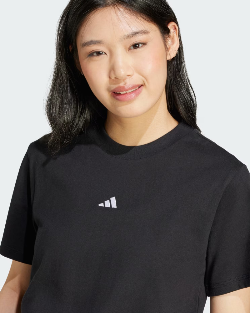 Футболка жіноча Adidas W SL SJ T чорна JC5943