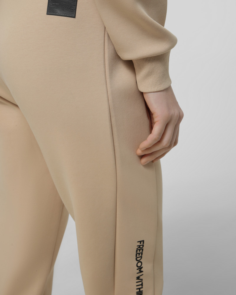 Pantalón de mujer Larum Lavelle beige 302514-125