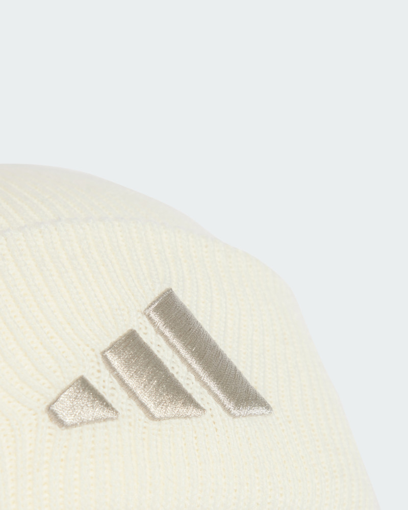Gorra Adidas NEW LOG BEA CUF color blanco lechoso JX5745