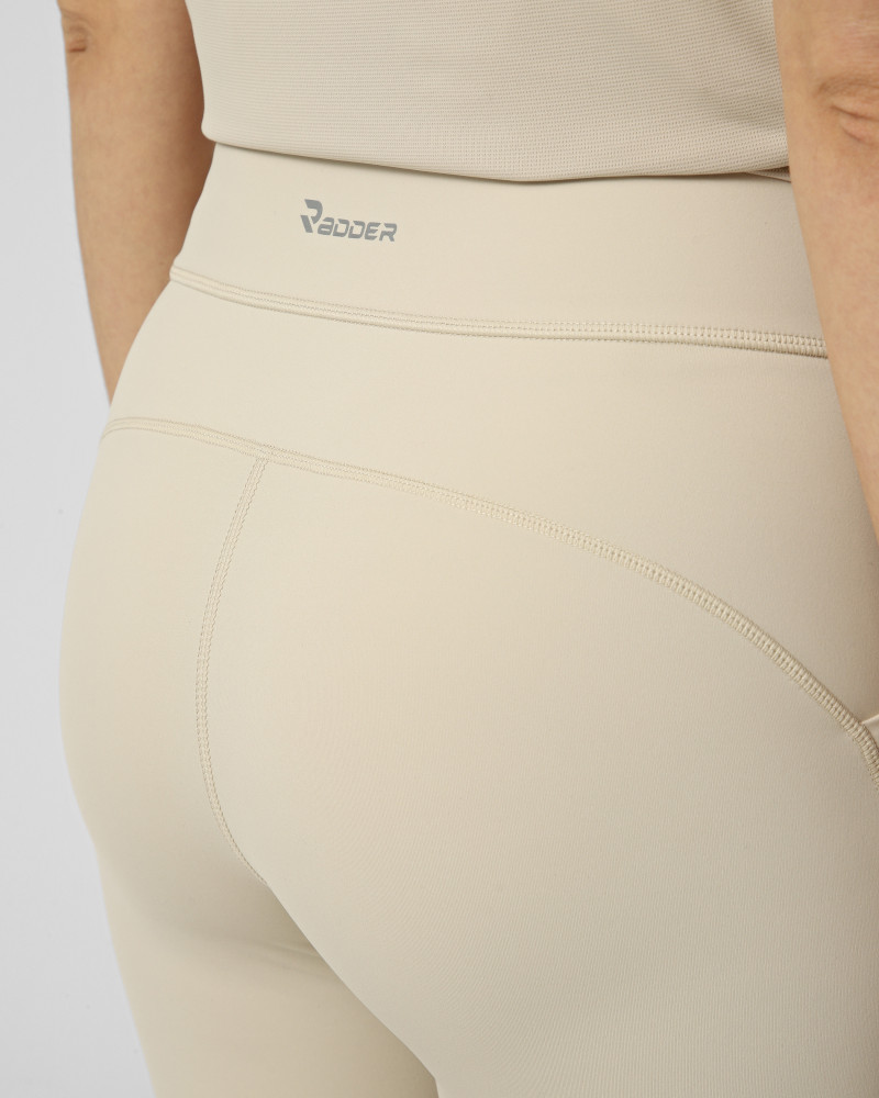 Women's shorts Radder Nuvix beige 922608-125