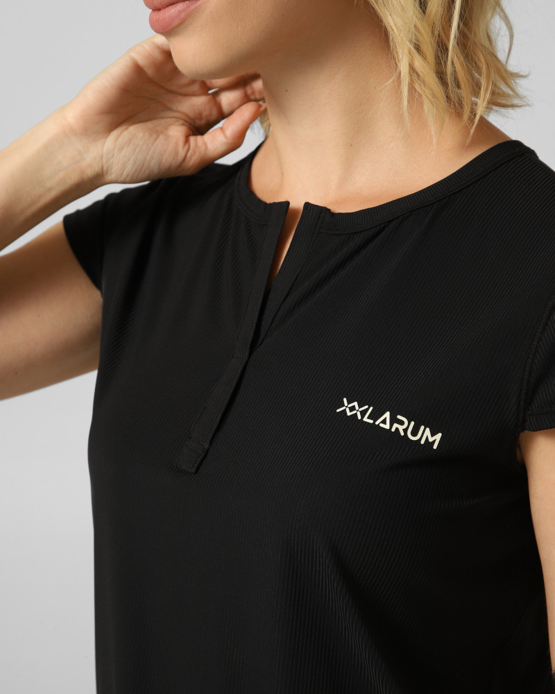 Camiseta de mujer Larum Serava negra 942603-010