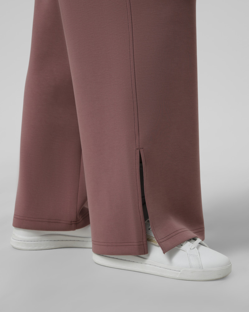 Pantalón de mujer Larum Tessan burdeos 172606-670