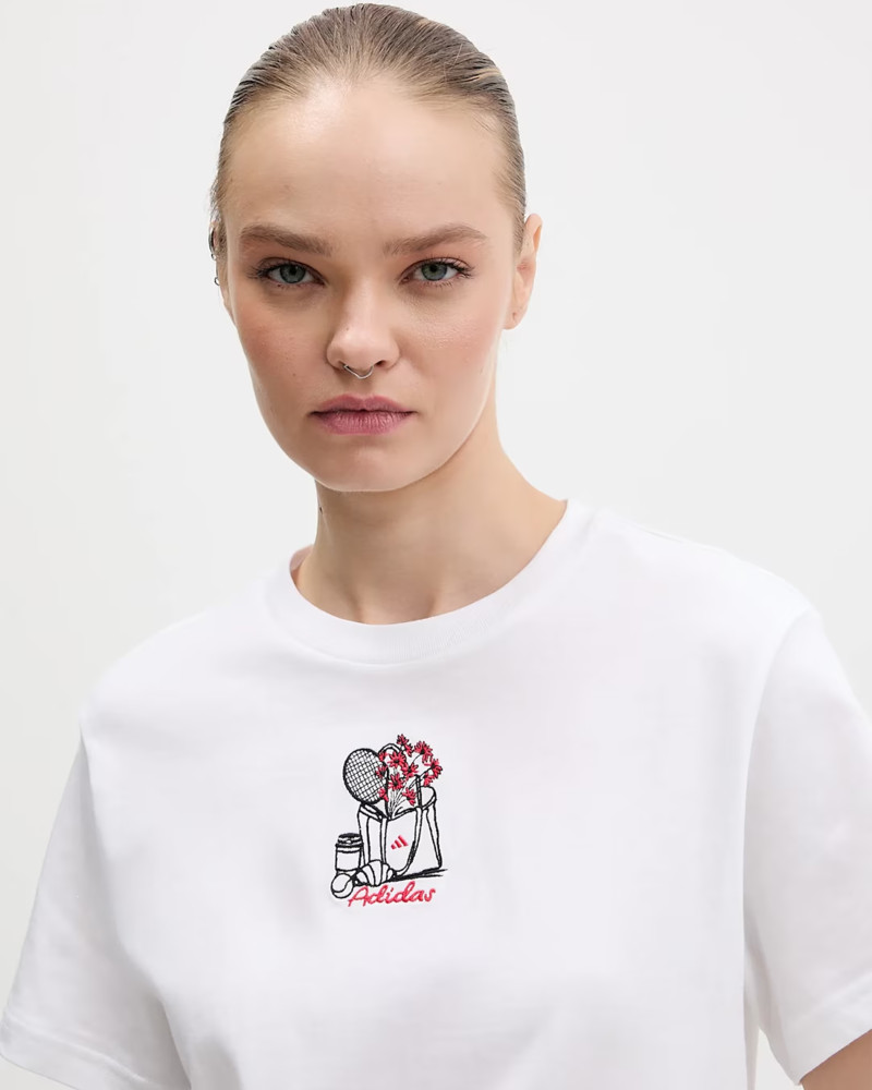 Camiseta de mujer Adidas MINI EMB T blanca KA5090