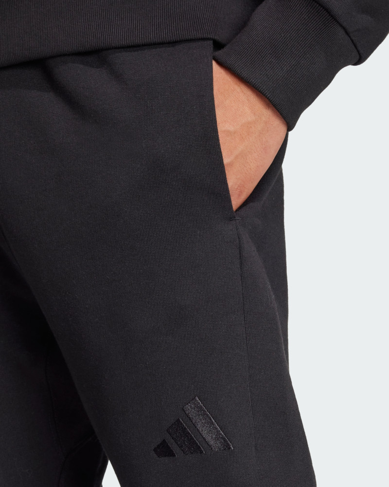 Штани чоловічі Adidas M A SZN FT R PT чорні IV5216