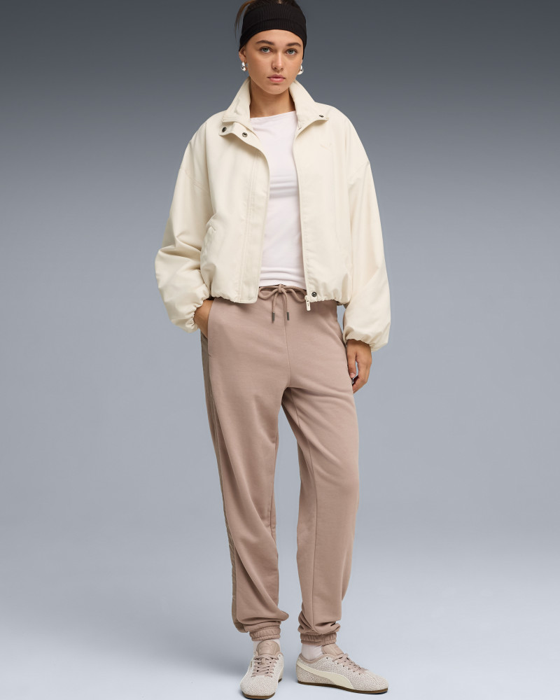 Pantalones para mujer Puma HER Comfort High-Waist Sweatpants TR moca 69188888