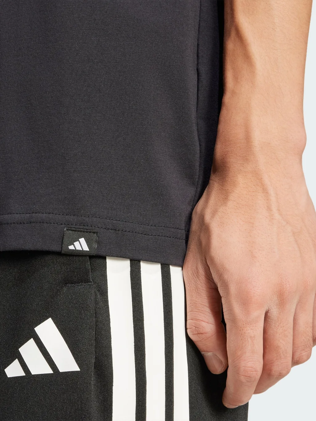 Adidas JI6787 Camiseta de Hombre M C HOT Q1 TEE - 5