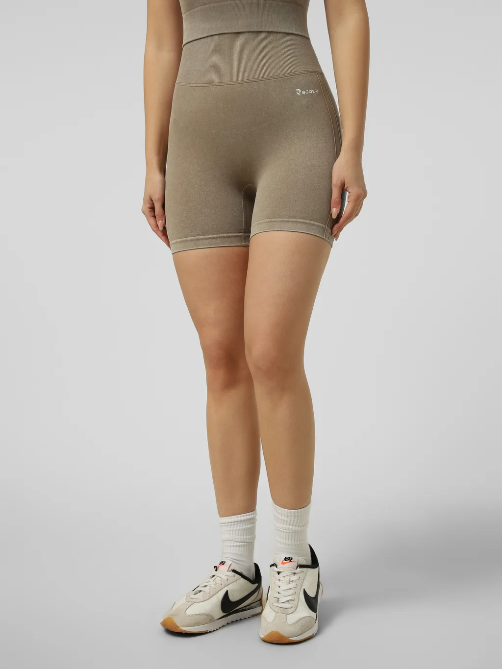 Radder 392617-200 Pantalones cortos de Mujer Emberlyn - 1