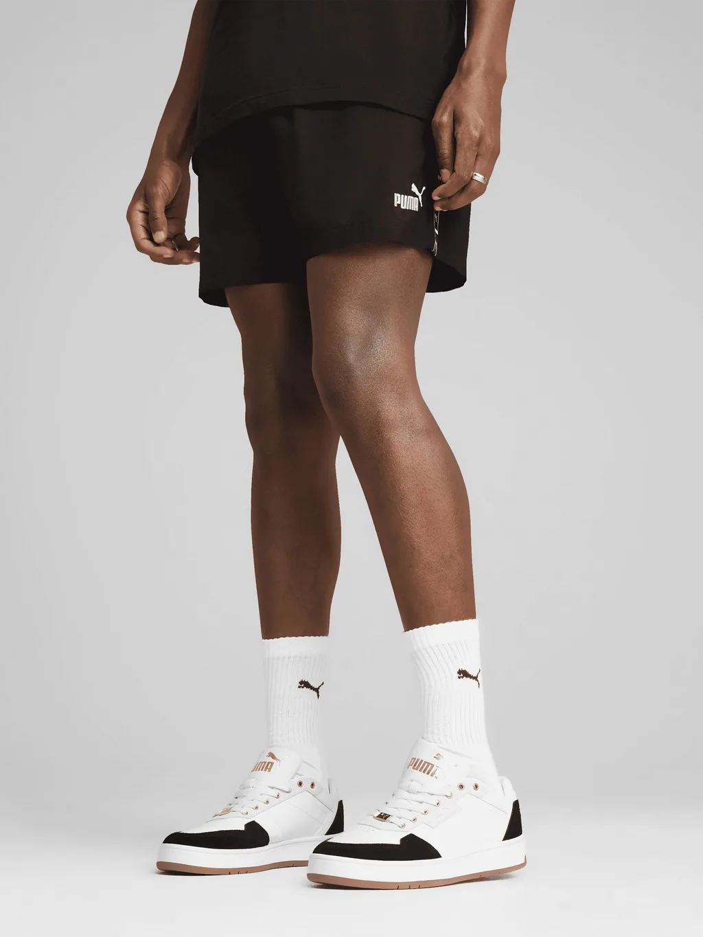 Puma 684682-01 Pantalones cortos de hombre ESS TAPE Woven Shorts 5" - 1